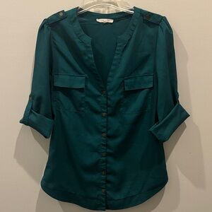 Elegant Hunter Green Button-Down Shirt for Women